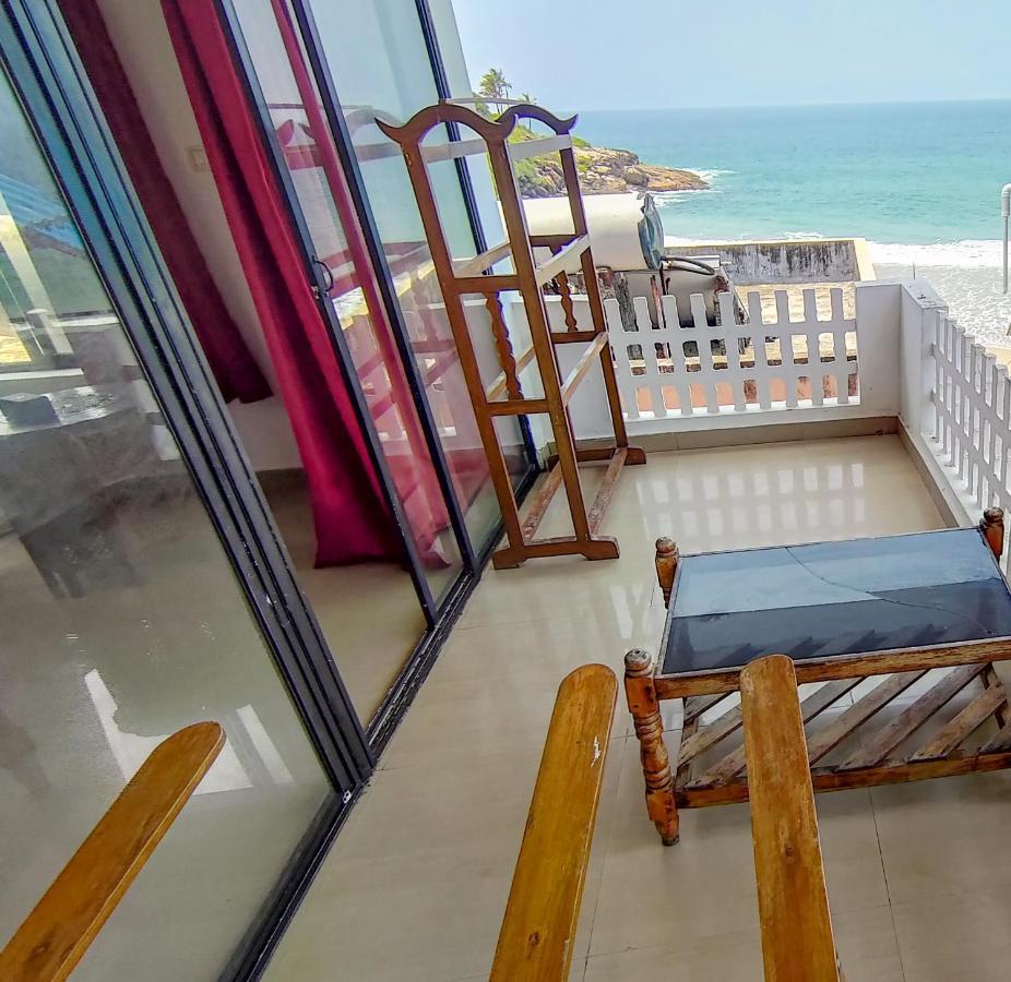 Packbag Beach Hotel Ковалам Екстер'єр фото